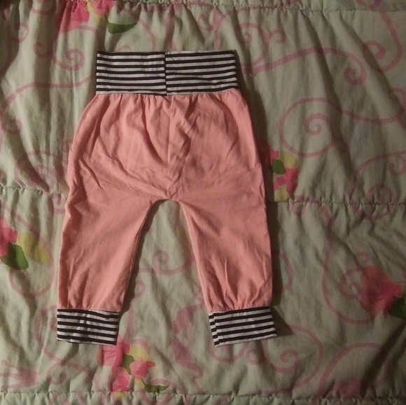 Baby girl size 12 months outfit - Picture 2 of 3